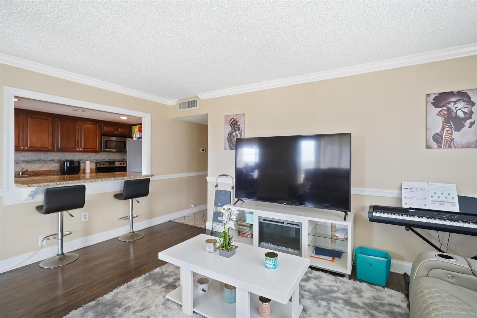 4174 Inverrary Drive # 701, Lauderhill FL 33319 photo 4