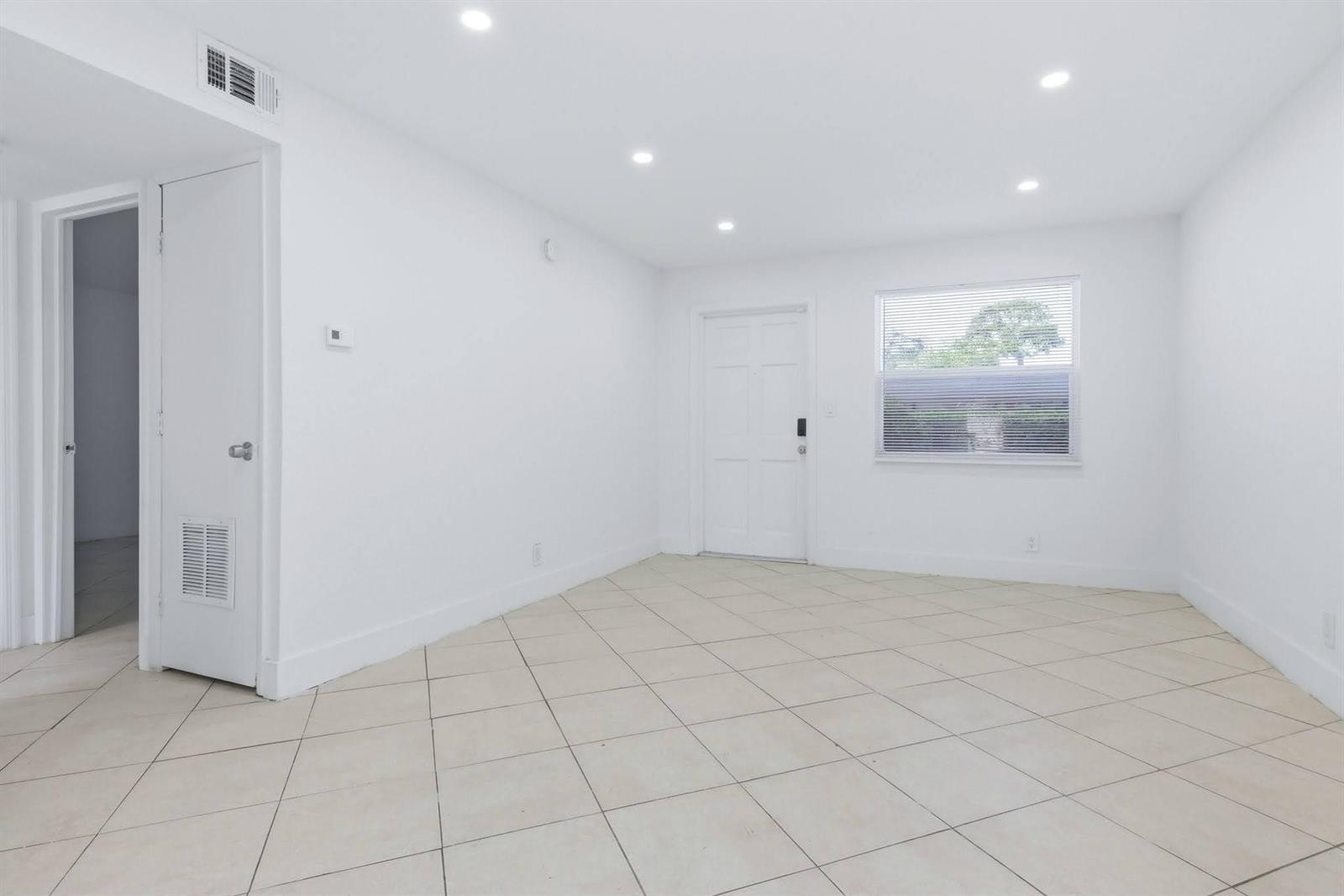 1015 NE 17th Avenue # 102, Fort Lauderdale FL 33304 photo 3