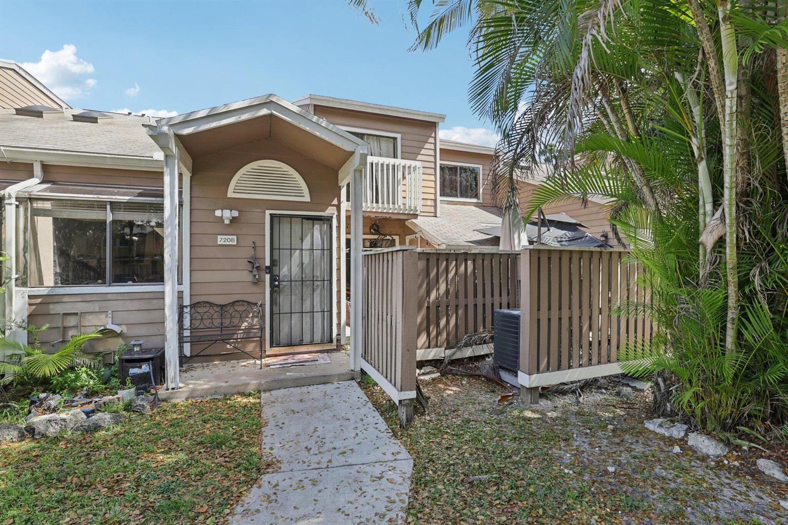 7208 Sportsmans Drive, North Lauderdale FL 33068 photo 2