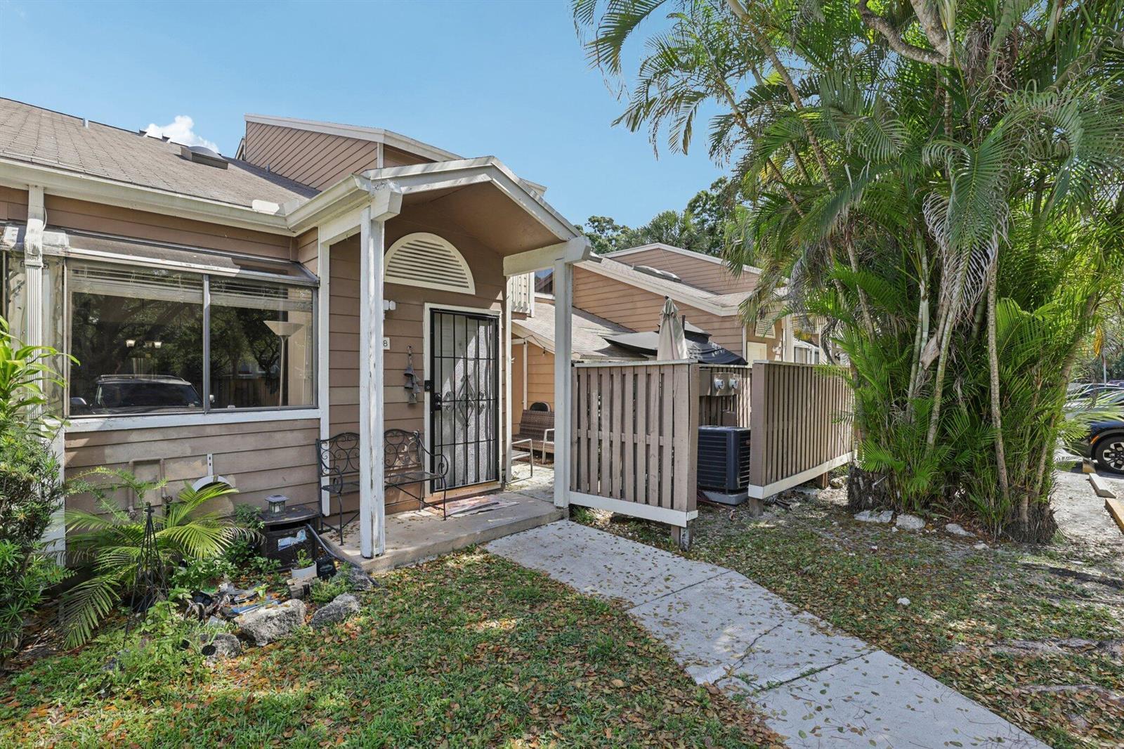 7208 Sportsmans Drive, North Lauderdale FL 33068 photo 4