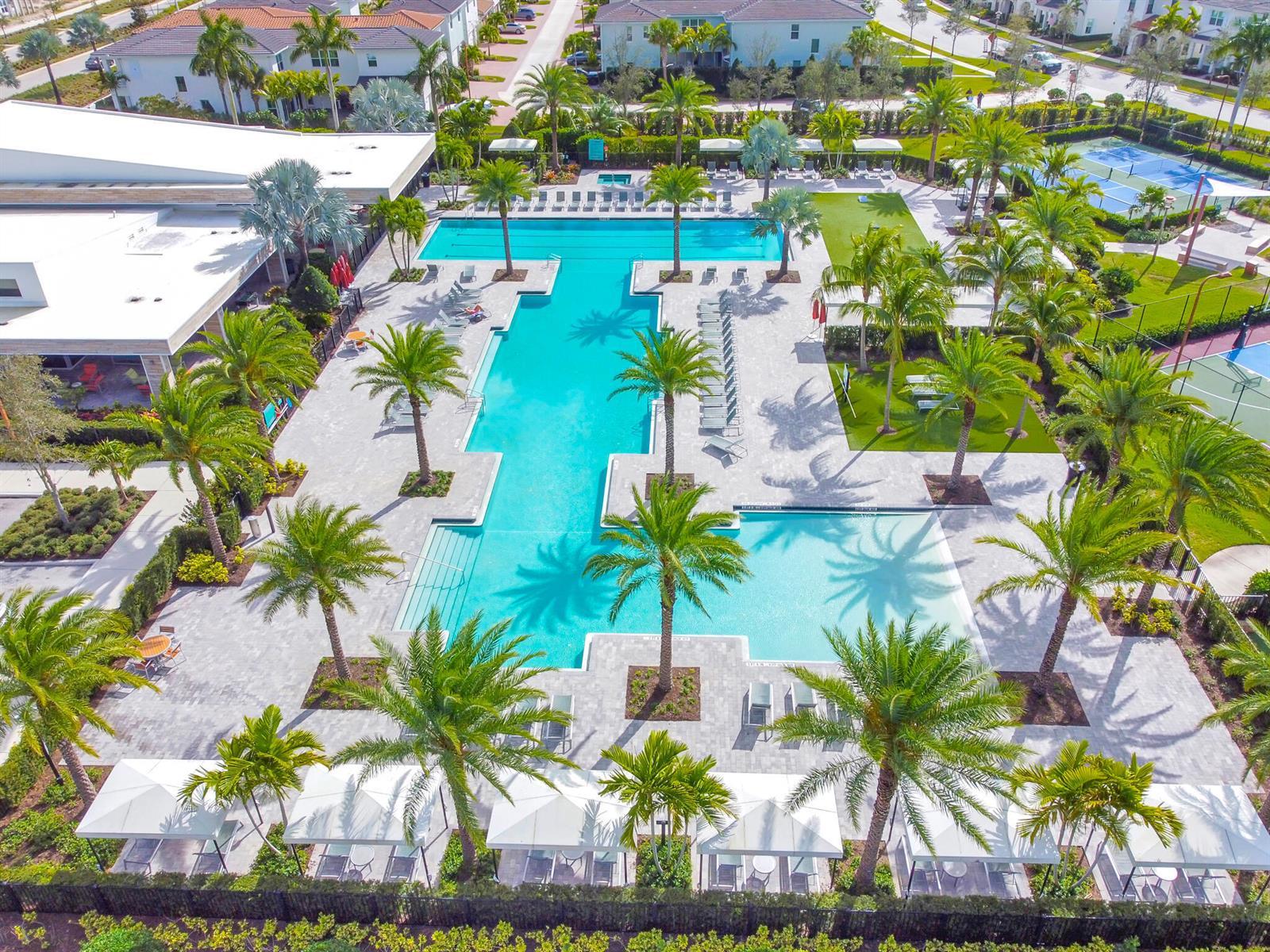 8074 Hobbes Way, Palm Beach Gardens FL 33418