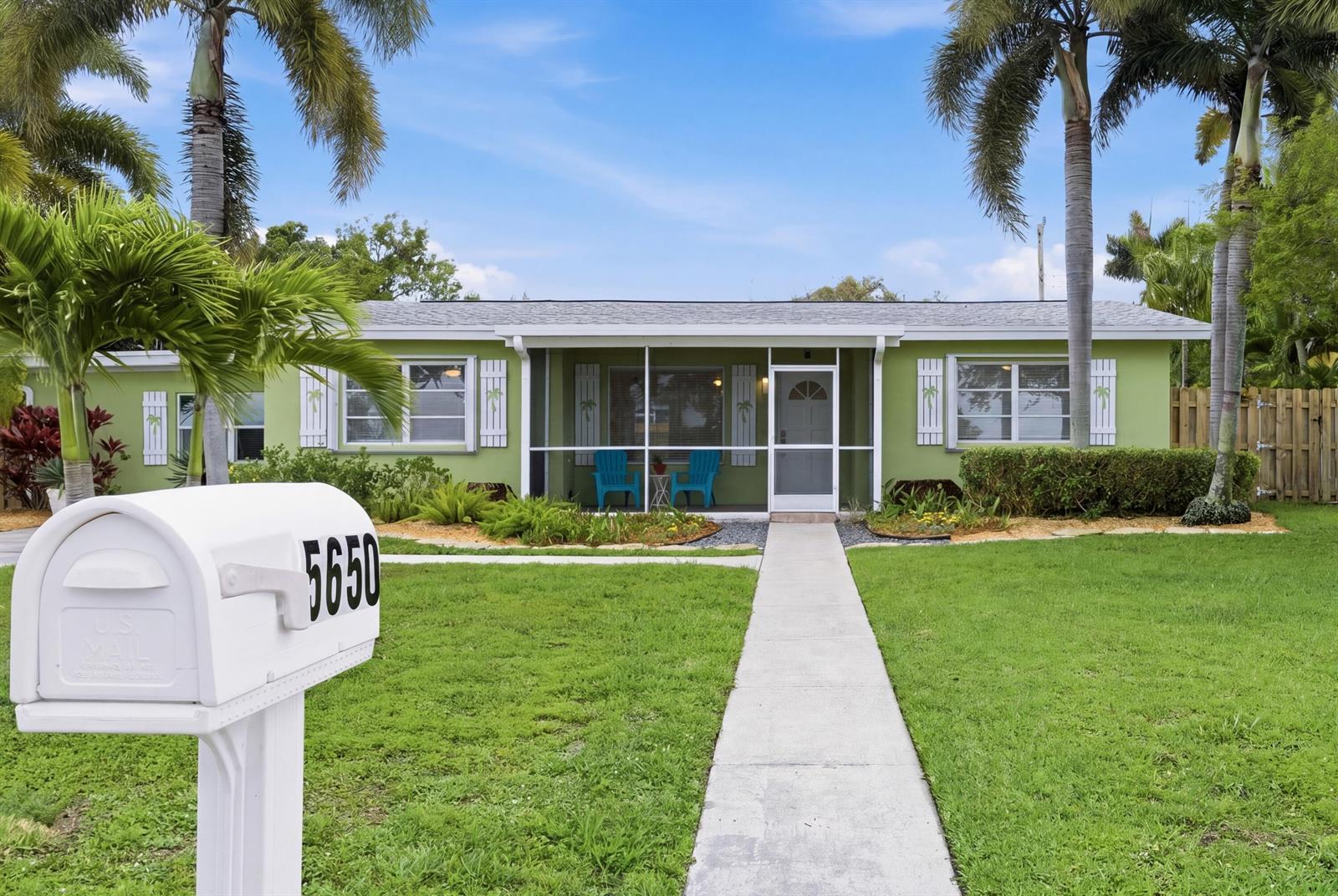 5650 Lake Osborne Drive, Lake Worth FL 33461 photo 4