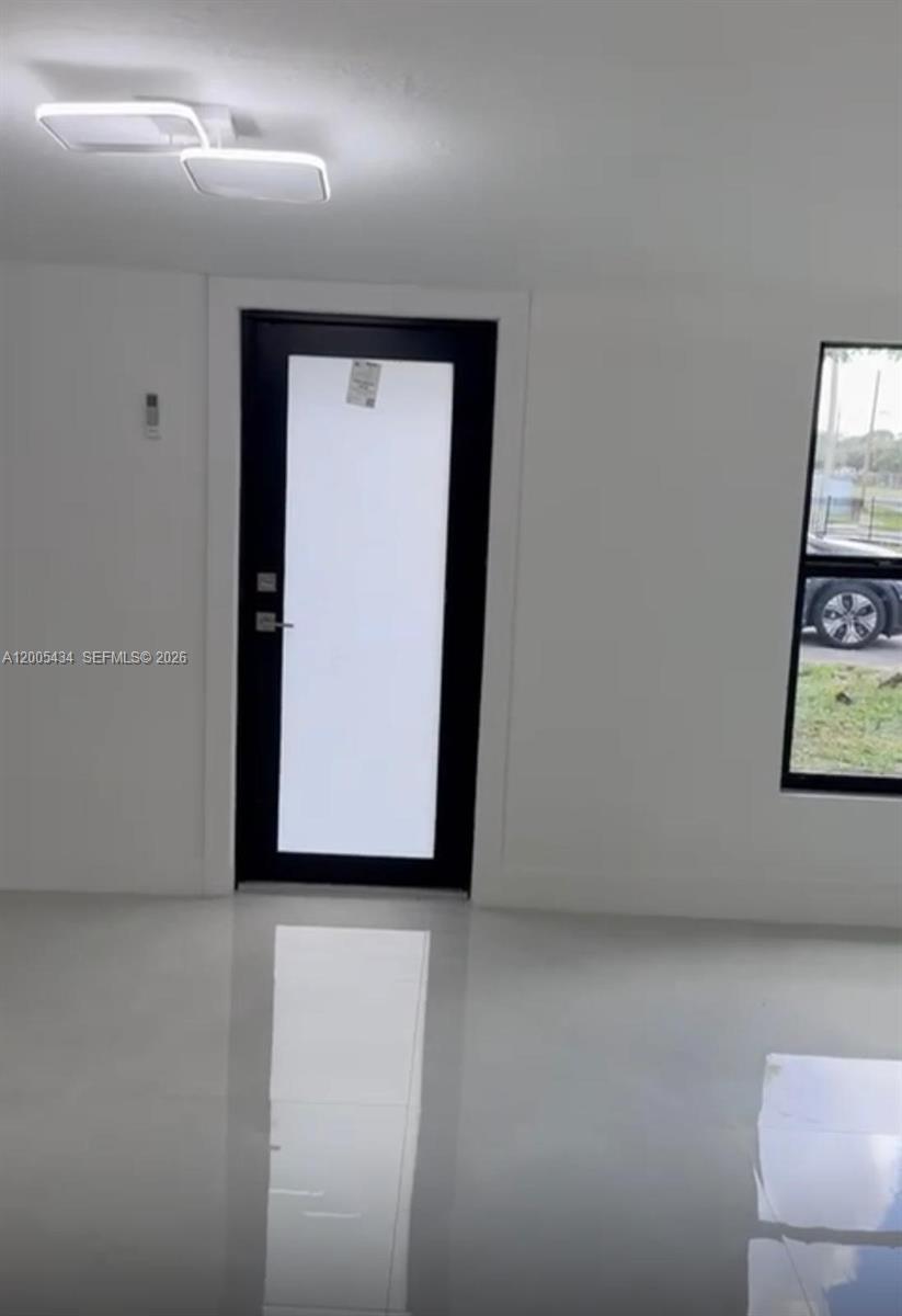 1350 NW 189th Ter, Miami Gardens FL 33169 photo 5