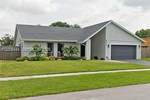 8611 NW 51st Ct, Lauderhill FL 33351