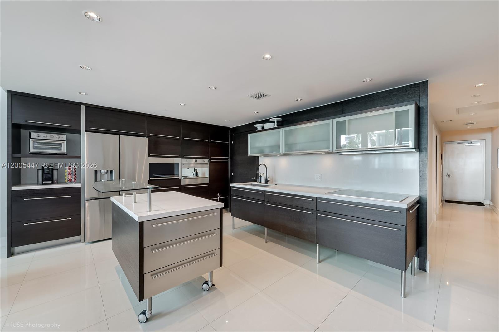 6000 Collins Ave # 118, Miami Beach FL 33140 photo 3