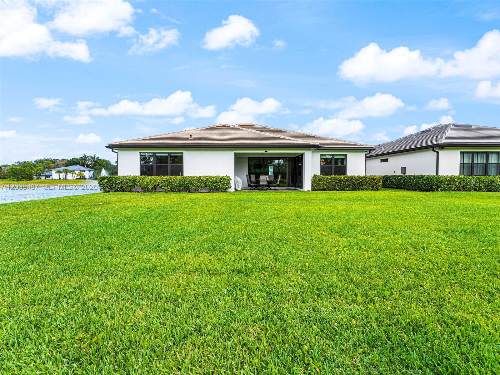 4569 N Silverwood Ln, Oakland Park FL 33309 photo 5