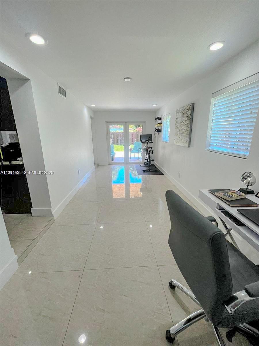 2148 NE 181st St, North Miami Beach FL 33162 photo 5