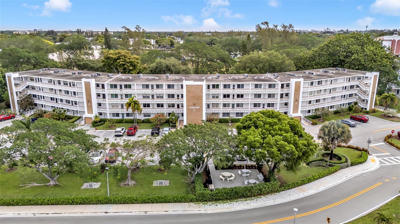 1038 Lyndhurst J # 1038, Deerfield Beach FL 33442