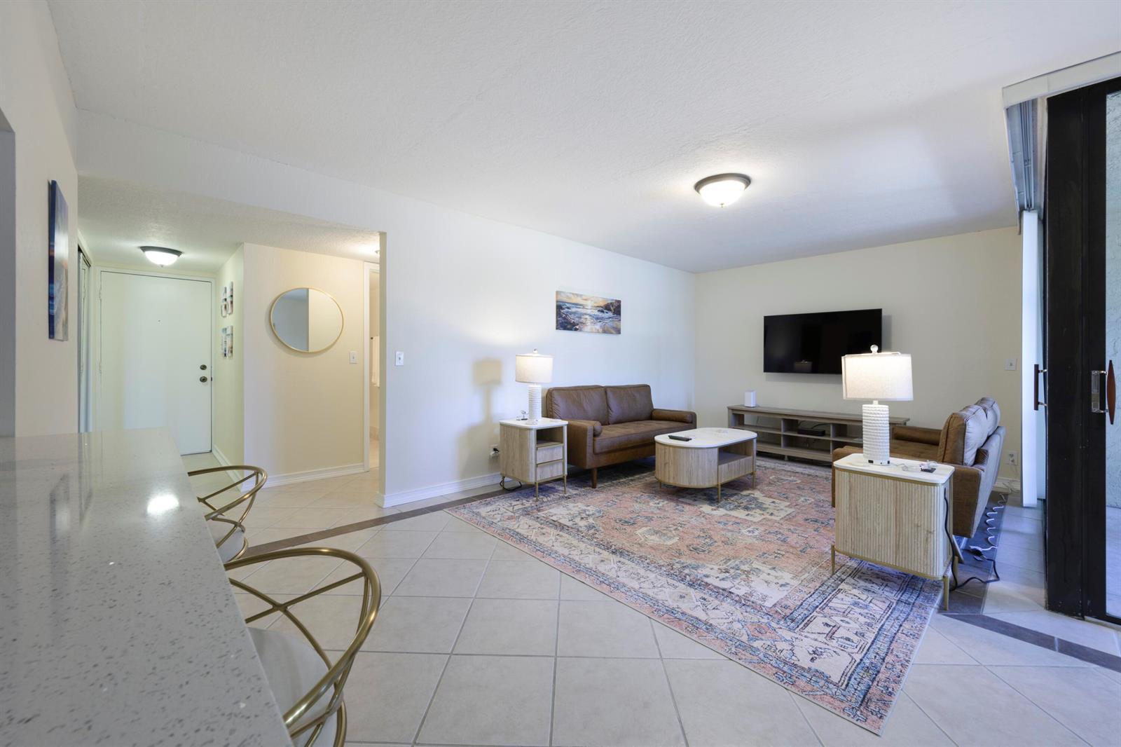 825 Egret Circle # 209, Delray Beach FL 33444 photo 3