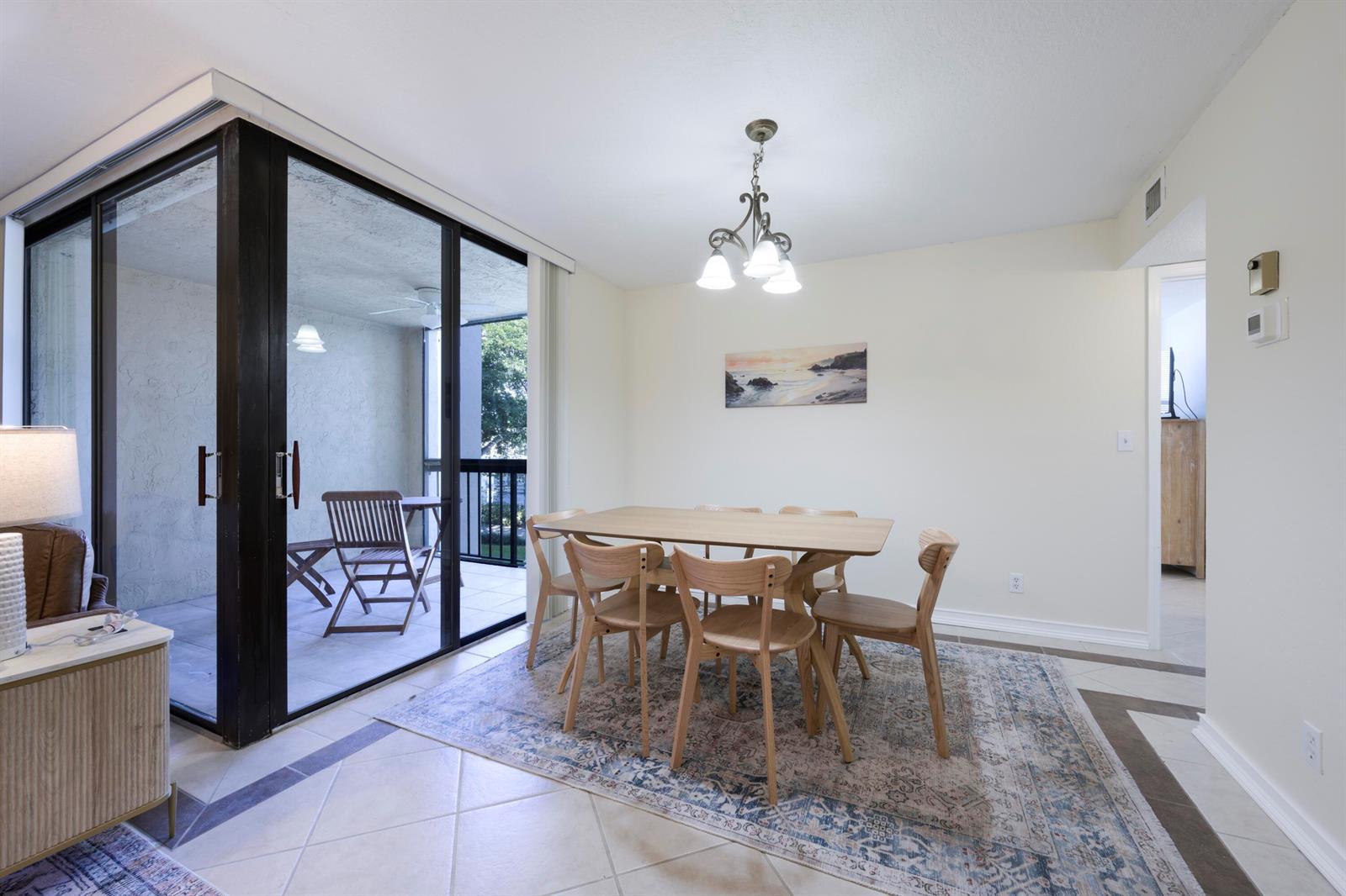 825 Egret Circle # 209, Delray Beach FL 33444 photo 4