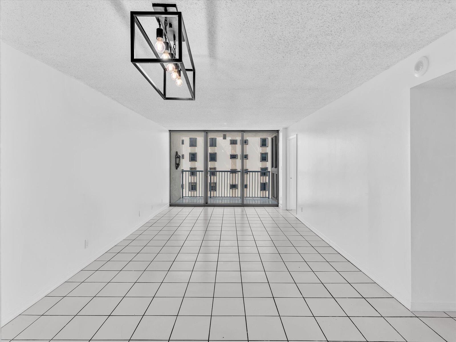 2655 Collins Avenue Unit 1710, Miami Beach FL 33140 photo 4