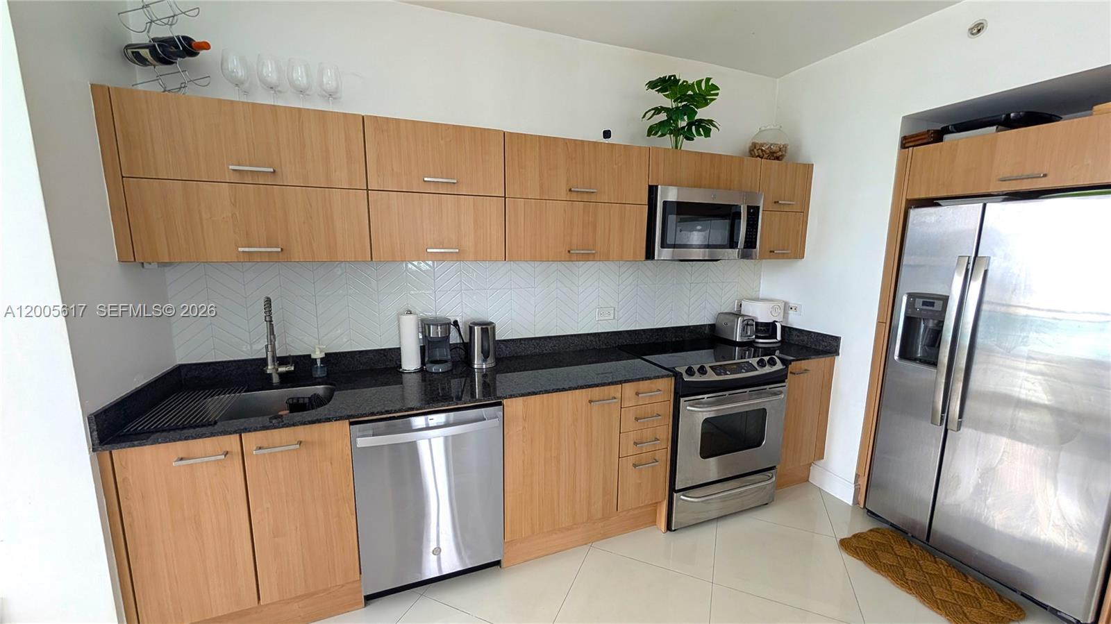 350 S Miami Ave # 2813, Miami FL 33130 photo 3