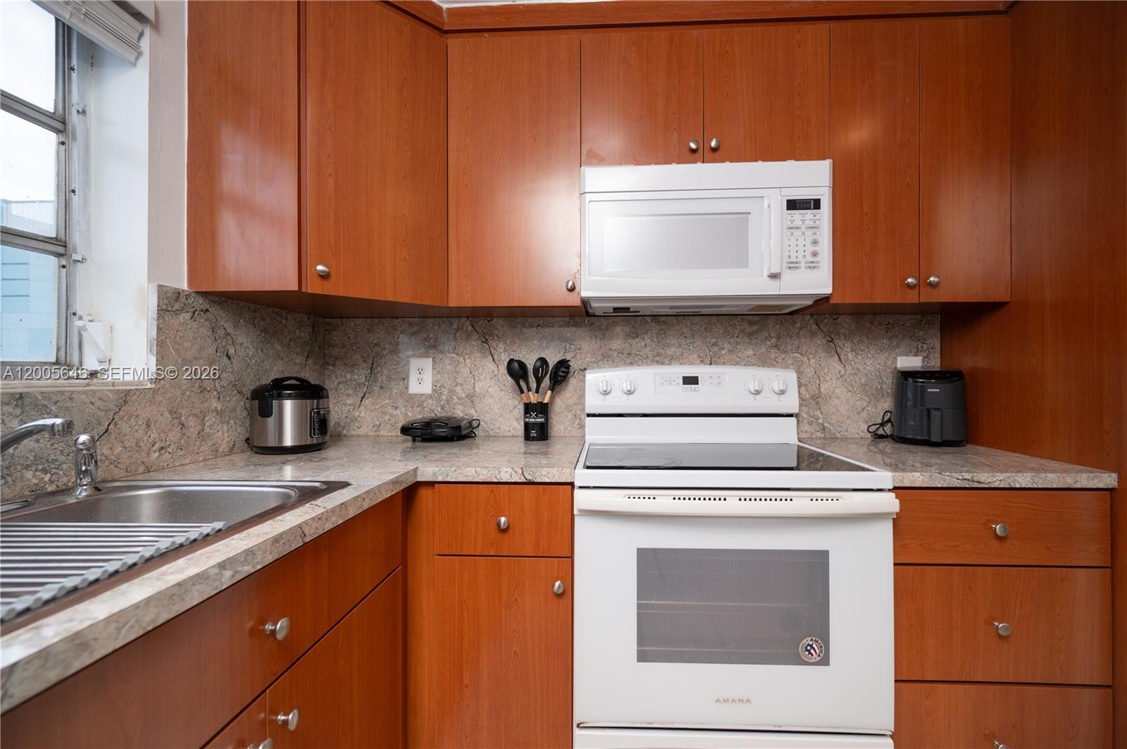 500 NE 26th St # 5D, Miami FL 33137 photo 2