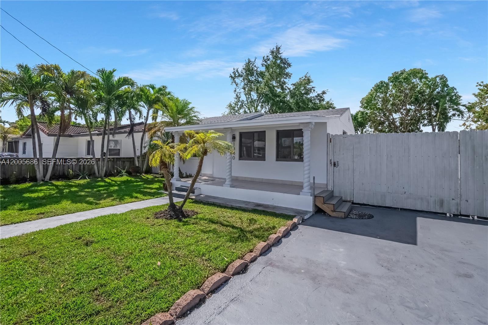 1340 NW 52nd St, Miami FL 33142 photo 3