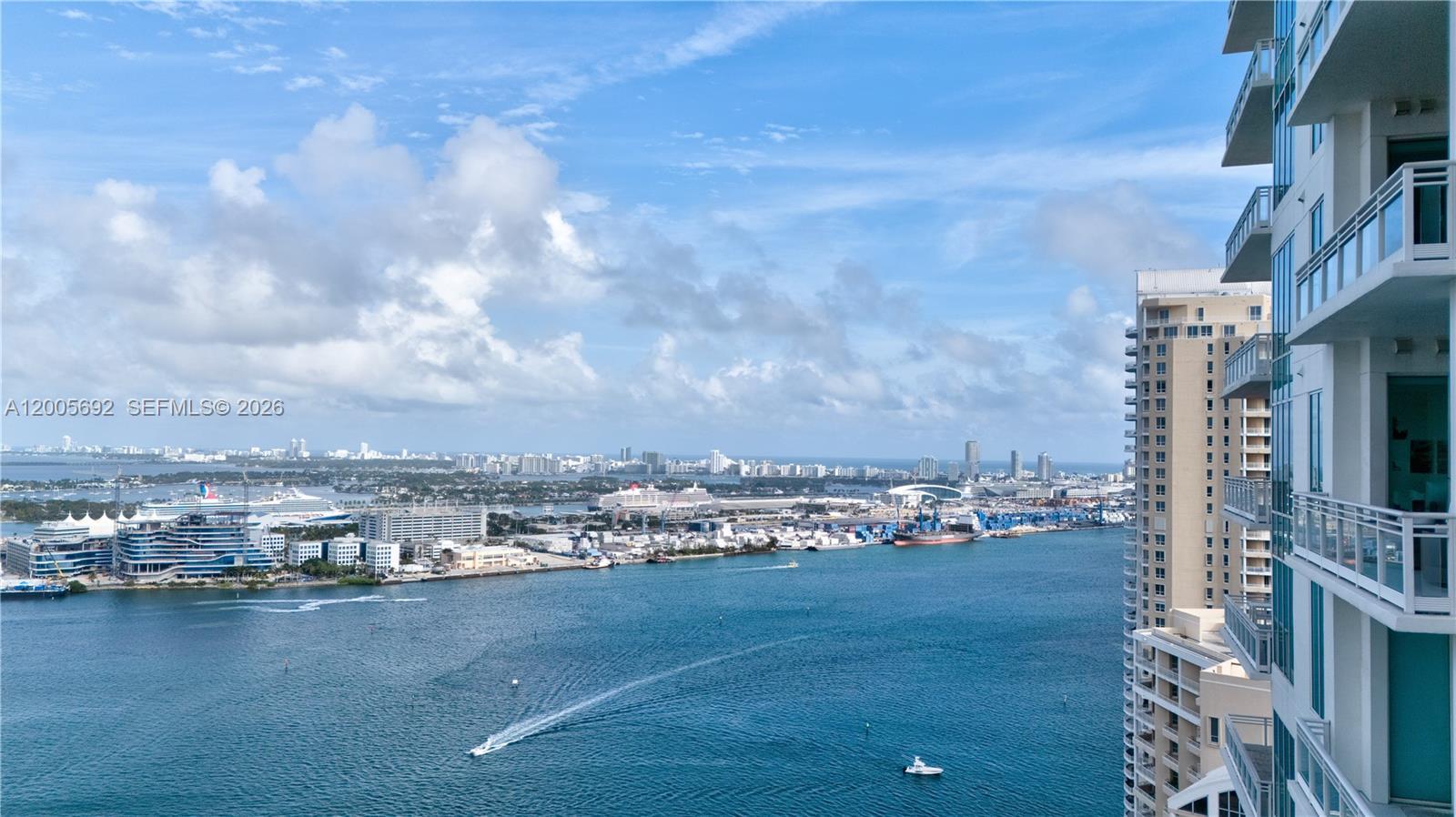 900 Brickell Key Blvd # 3002, Miami FL 33131