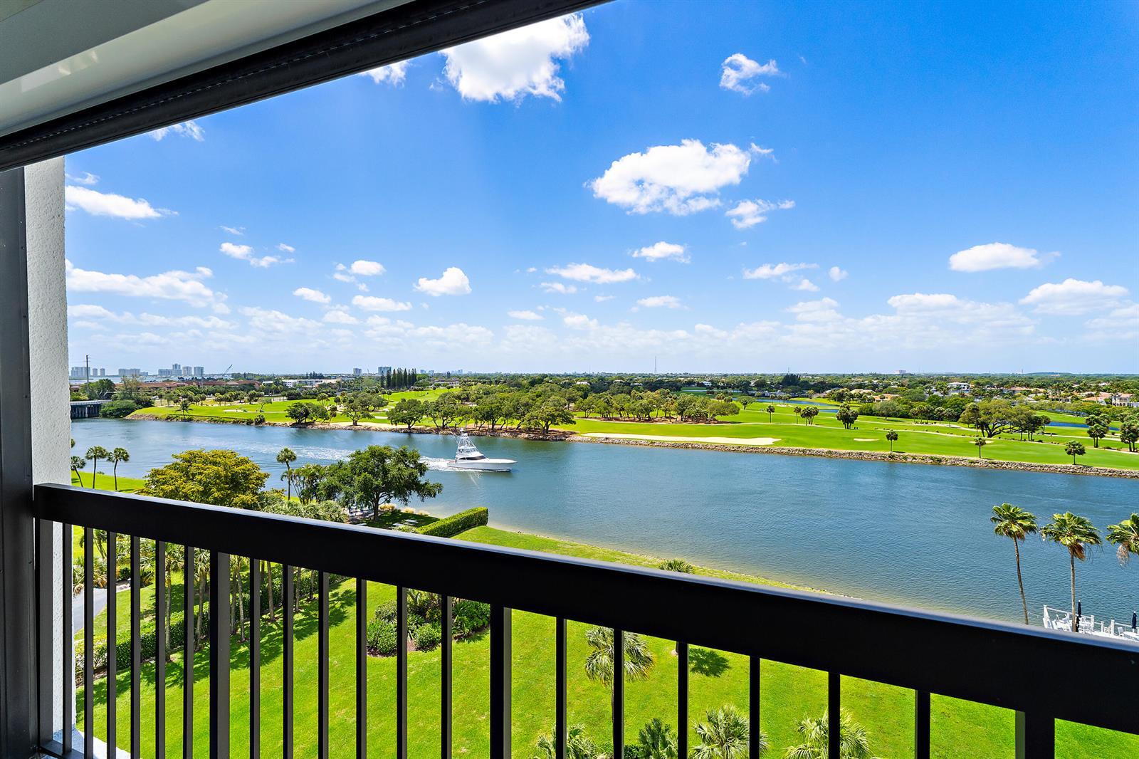 356 Golfview Road # 903, North Palm Beach FL 33408 photo 2