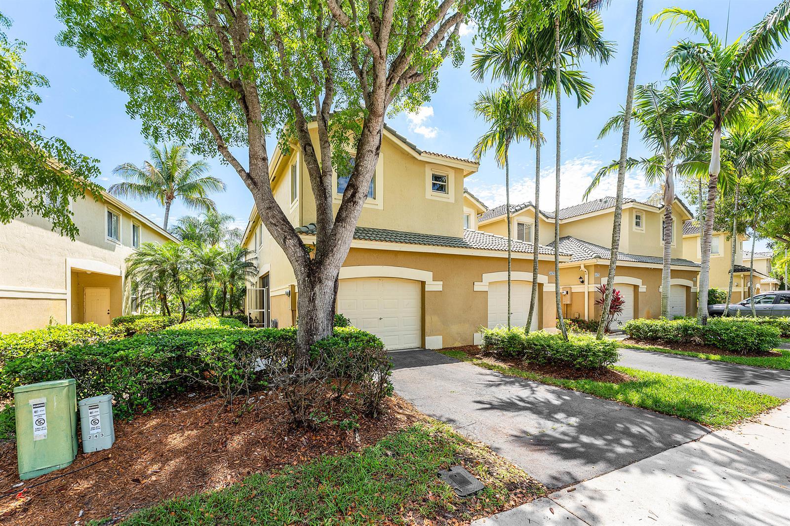 2482 Cordoba Bend, Weston FL 33327 photo 3