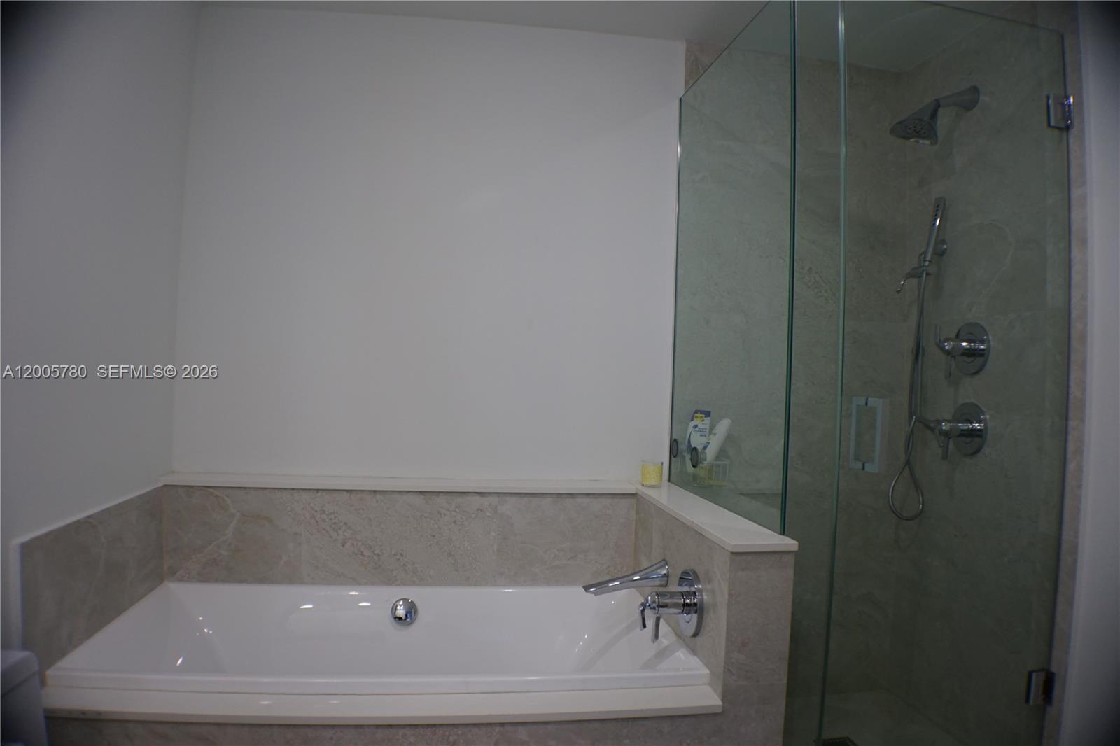 488 NE 18th St # 2008, Miami FL 33132 photo 4