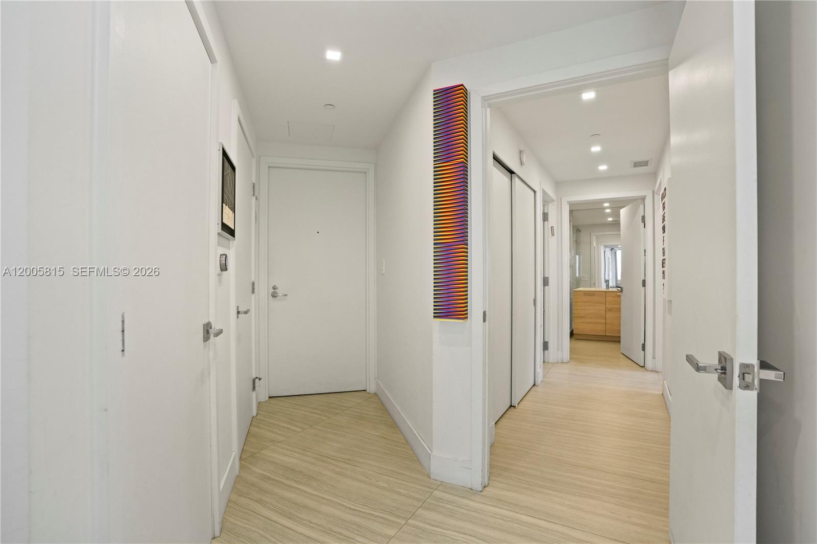 16385 NE Biscayne Blvd, North Miami Beach FL 33160 photo 2