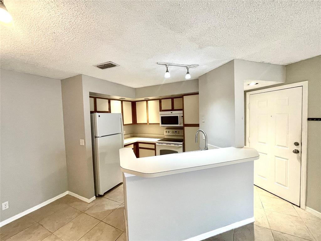 3350 N Pinewalk Dr Drive N # 1413, Margate FL 33063 photo 5