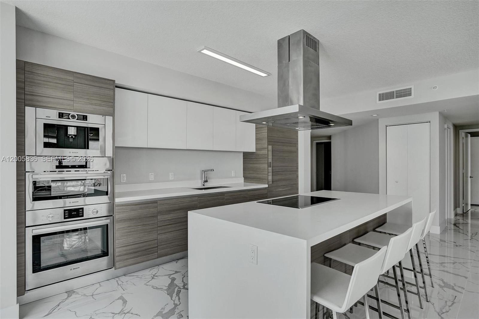 330 Sunny Isles Blvd # 2207, Sunny Isles Beach FL 33160 photo 4