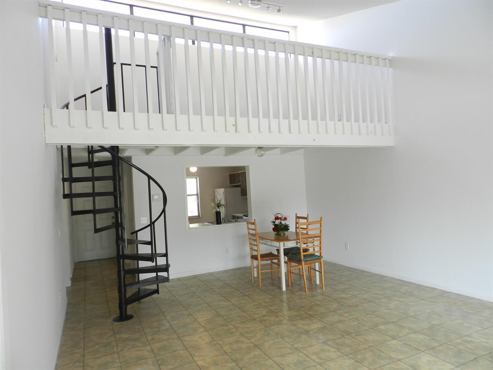 1110 E Lakeview Dr Drive E, Royal Palm Beach FL 33411 photo 5