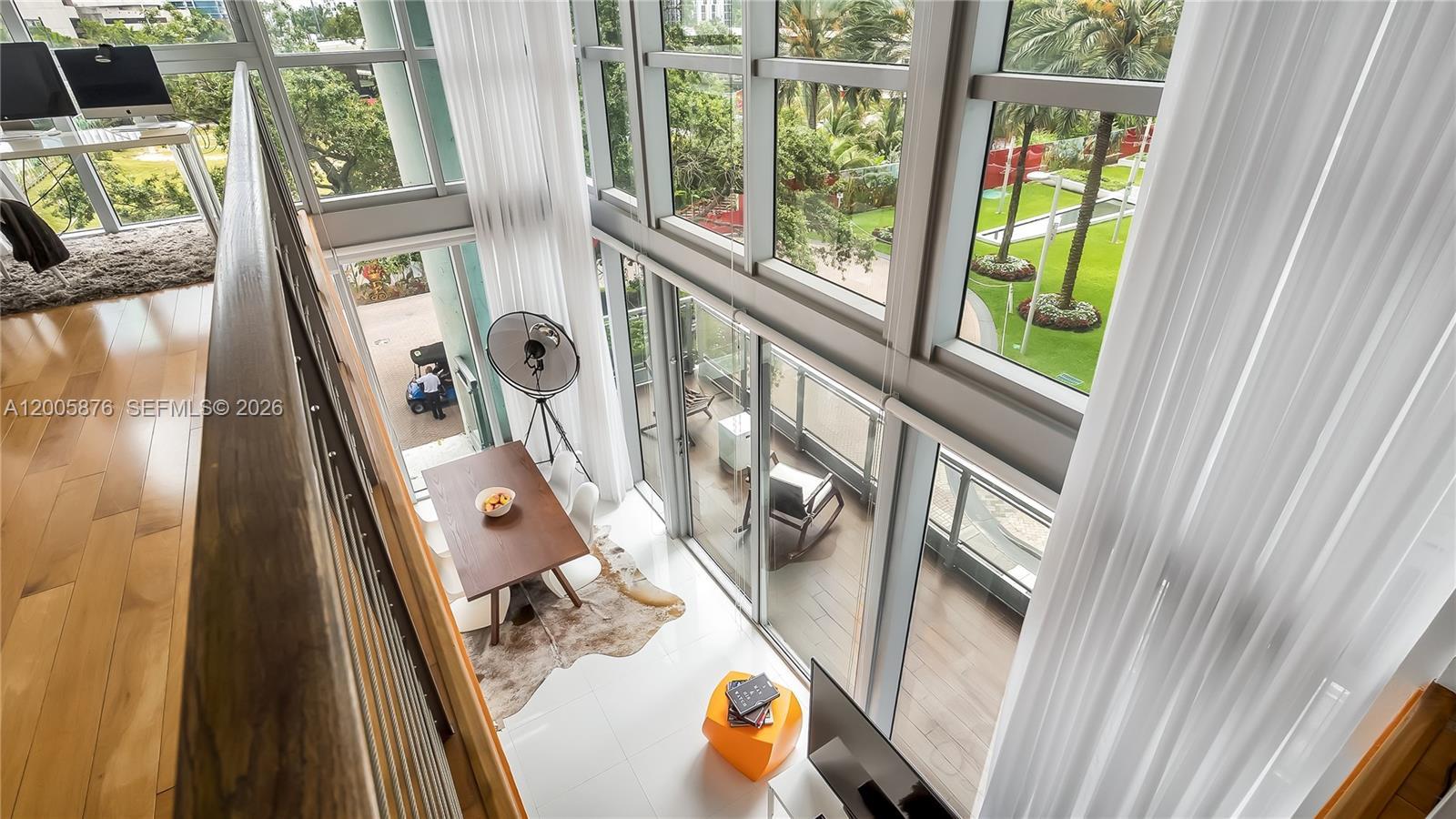 90 SW 3rd St # 308, Miami FL 33130 photo 2
