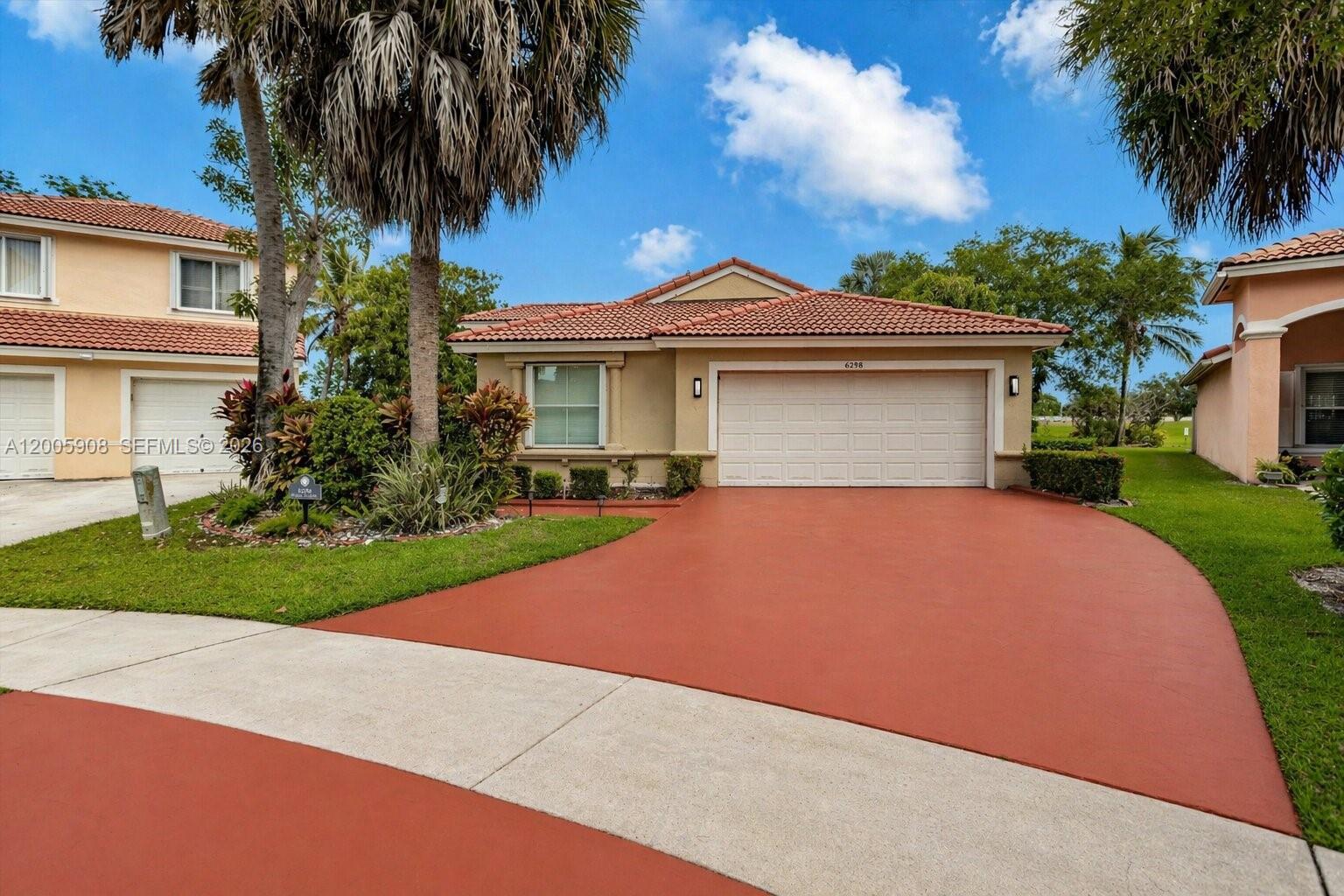 6298 Harbour Chase Dr, Lake Worth FL 33467