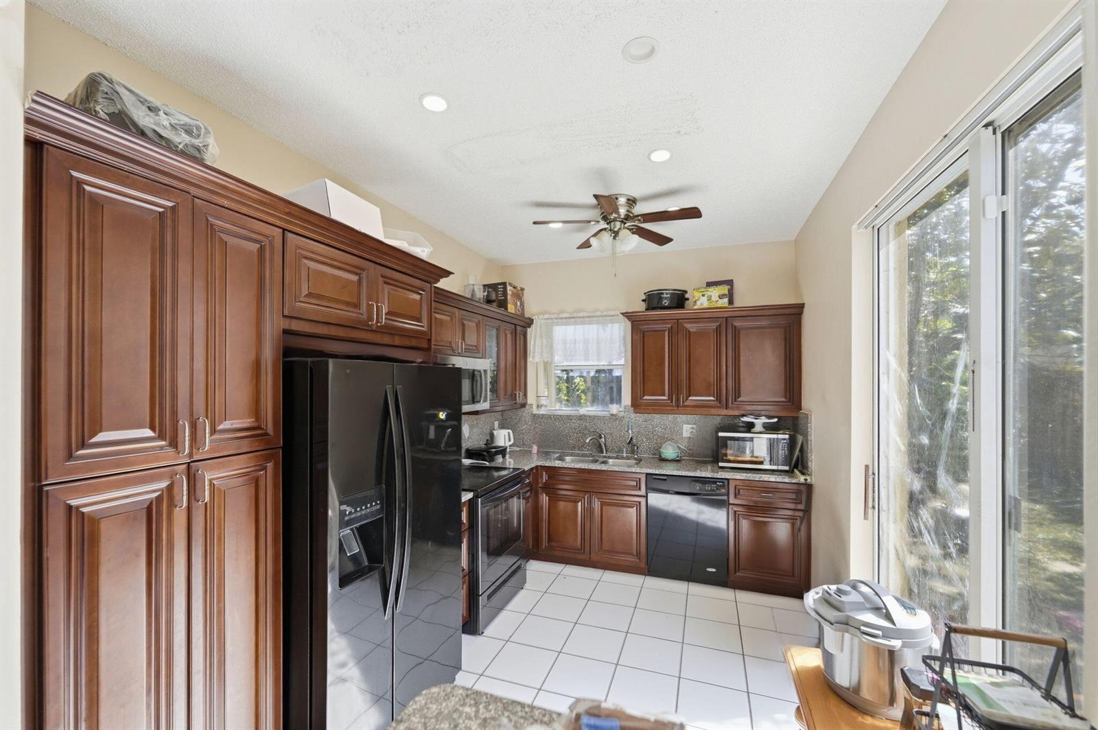1239 Sussex Street, Boynton Beach FL 33436 photo 3