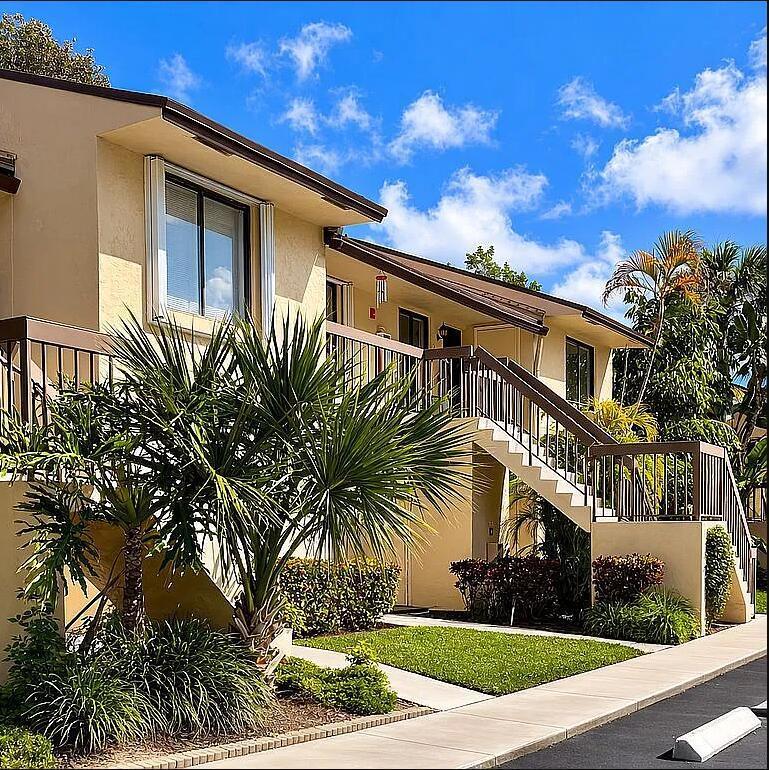 21938 Remsen Terrace # 202, Boca Raton FL 33433
