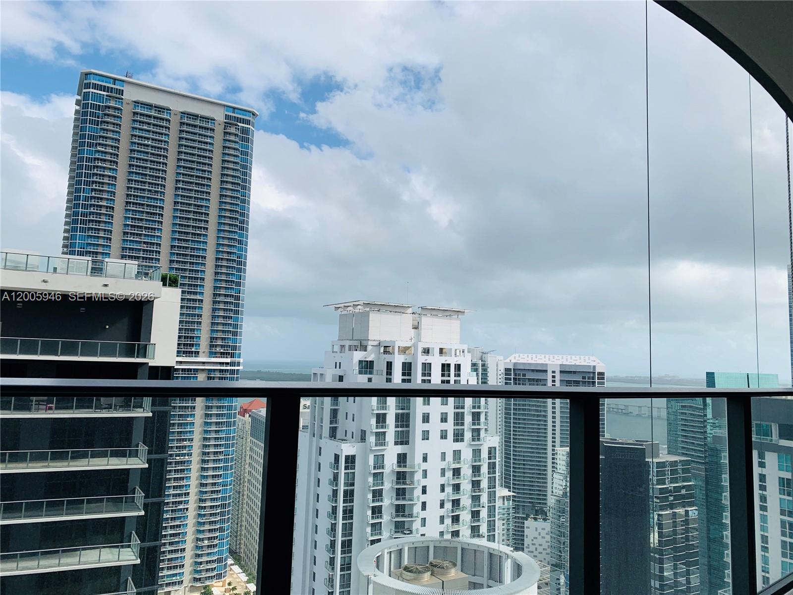 1000 Brickell Plz # 4907, Miami FL 33131 photo 5