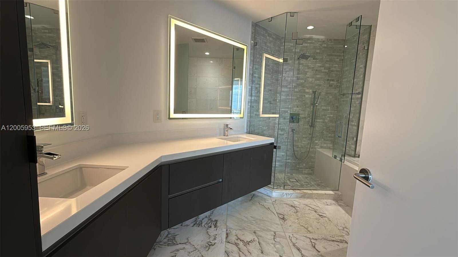 851 NE 1st Ave # 4404, Miami FL 33132