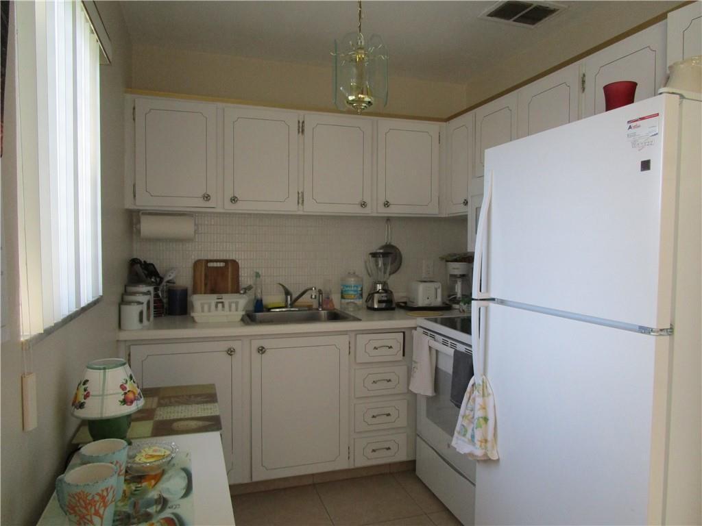 2000 NE 51st Court # 201, Fort Lauderdale FL 33308 photo 3