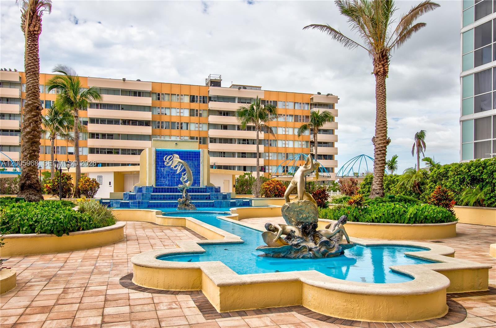 7601 E Treasure Dr # 1621, North Bay Village FL 33141 photo 4