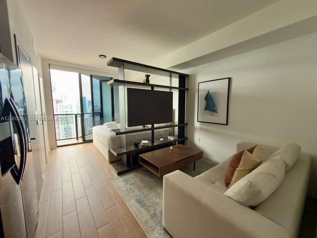398 NE 5th St # 4313, Miami FL 33132 photo 3