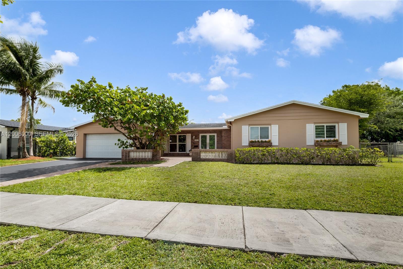 9321 SW 104th Ct, Miami FL 33176