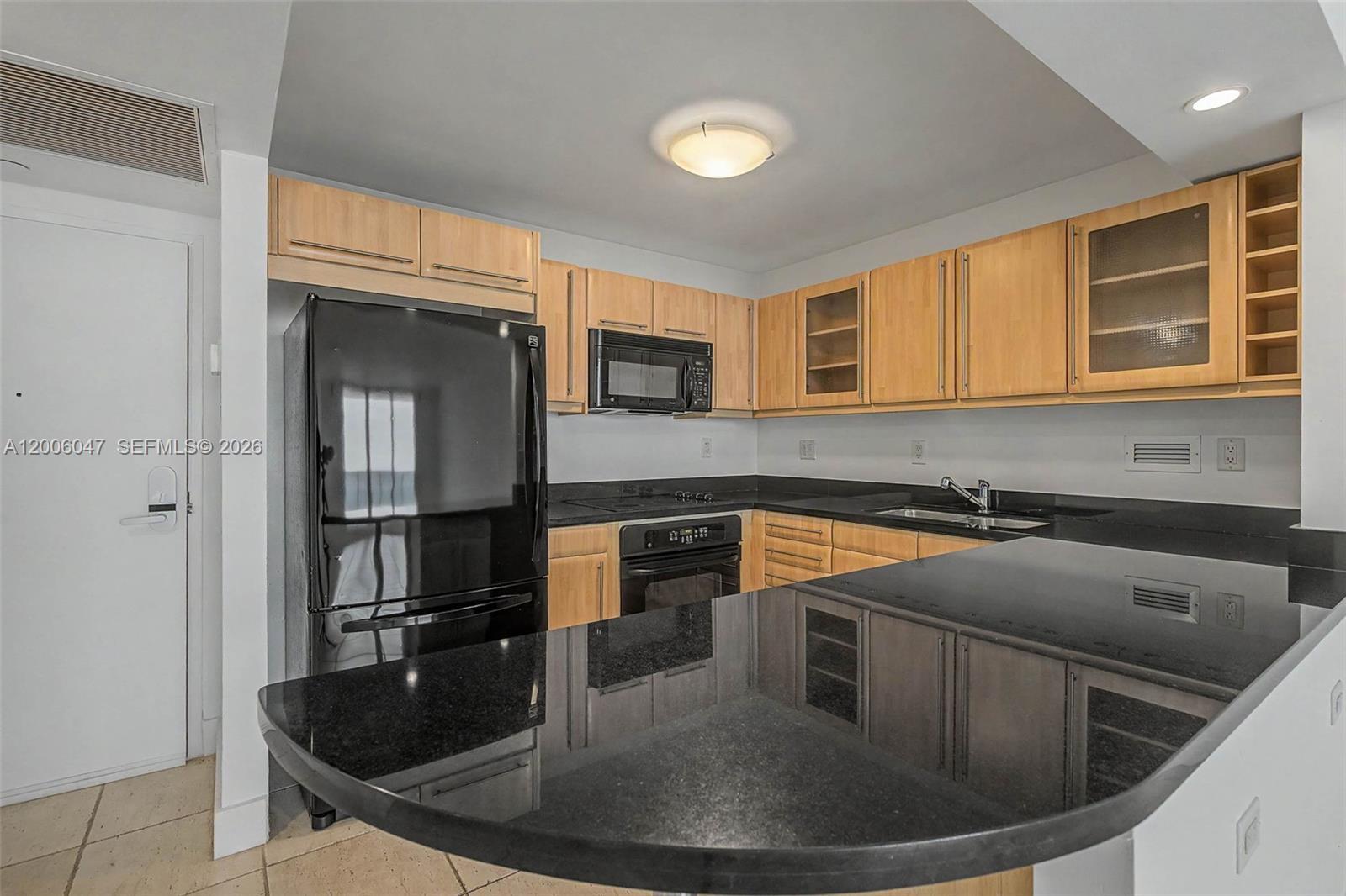 2301 Collins Ave # 840, Miami Beach FL 33139 photo 4