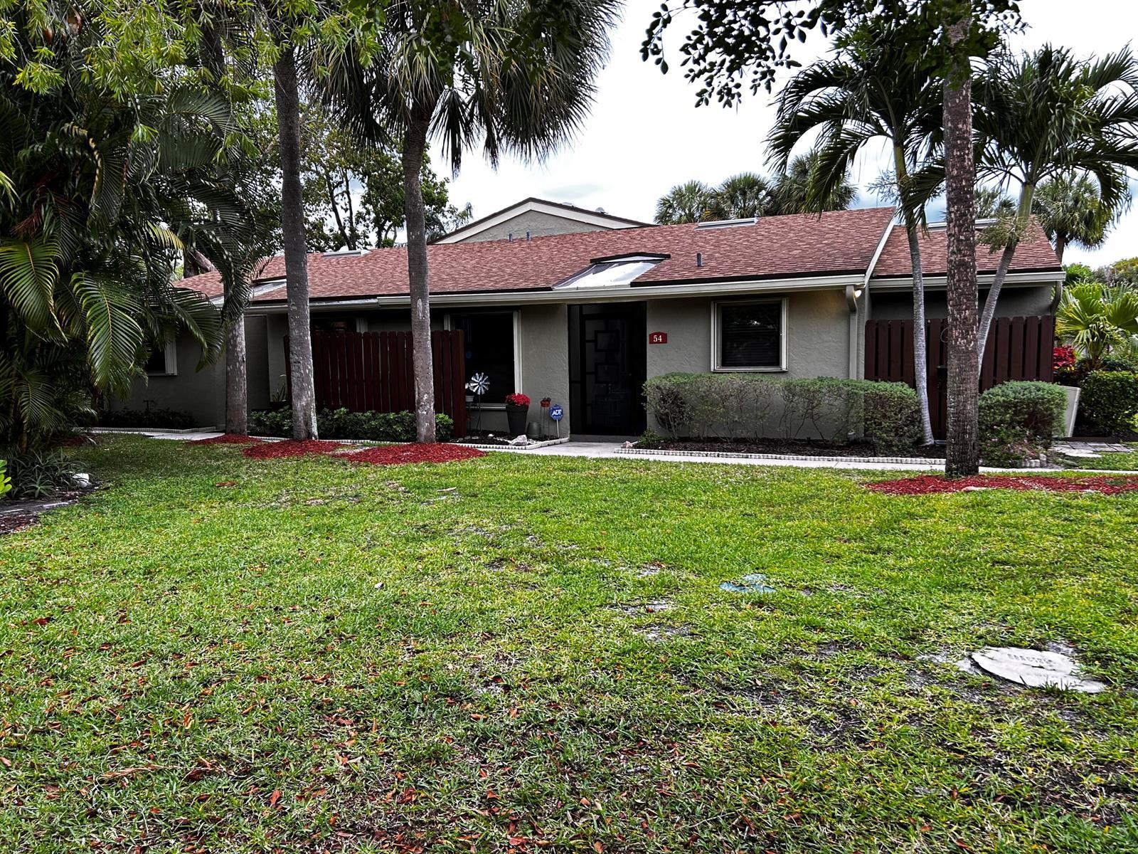 51 Meadows Drive, Boynton Beach FL 33436