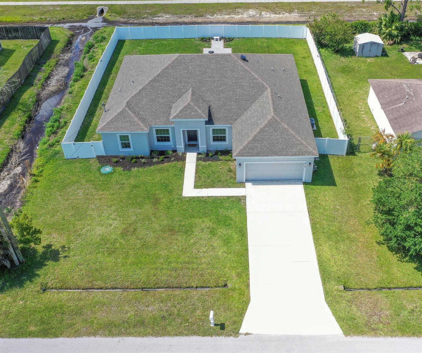 6117 NW Duke Circle, Port St. Lucie FL 34983 photo 4