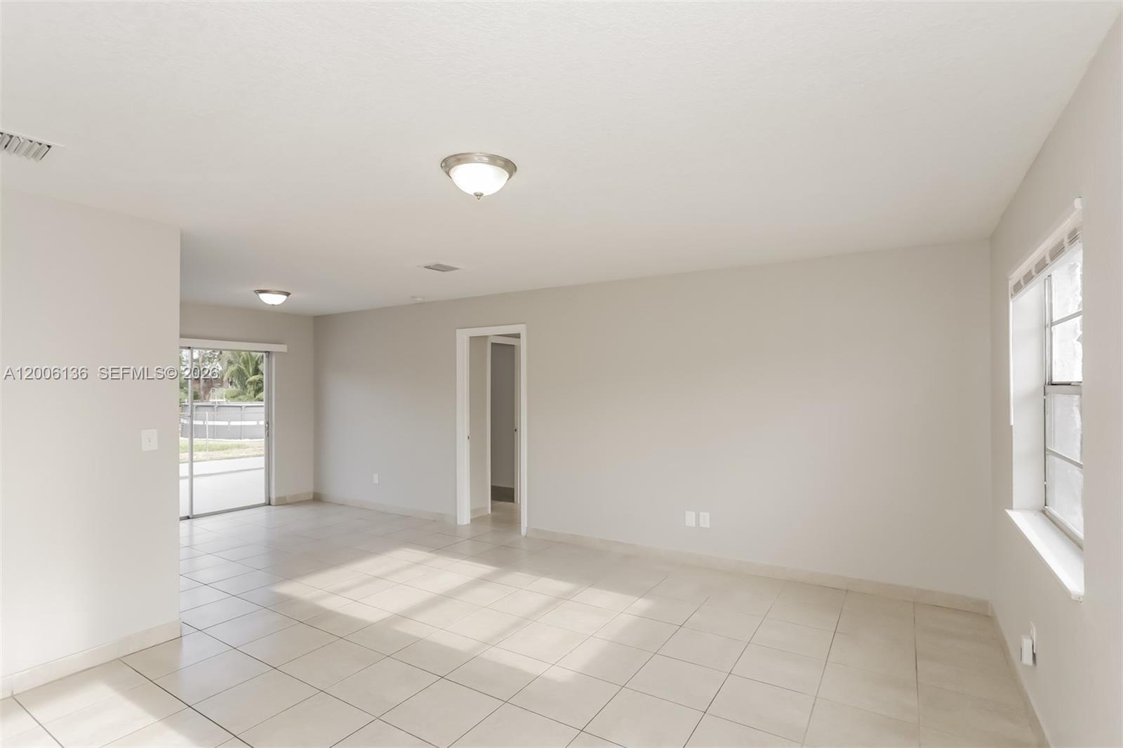 18931 NW 33rd Pl, Miami Gardens FL 33056 photo 4