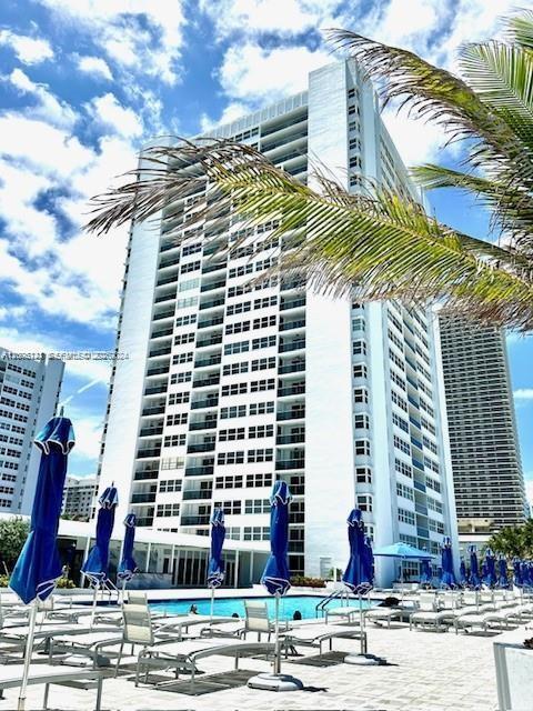 1904 S Ocean Dr # 1707, Hallandale Beach FL 33009
