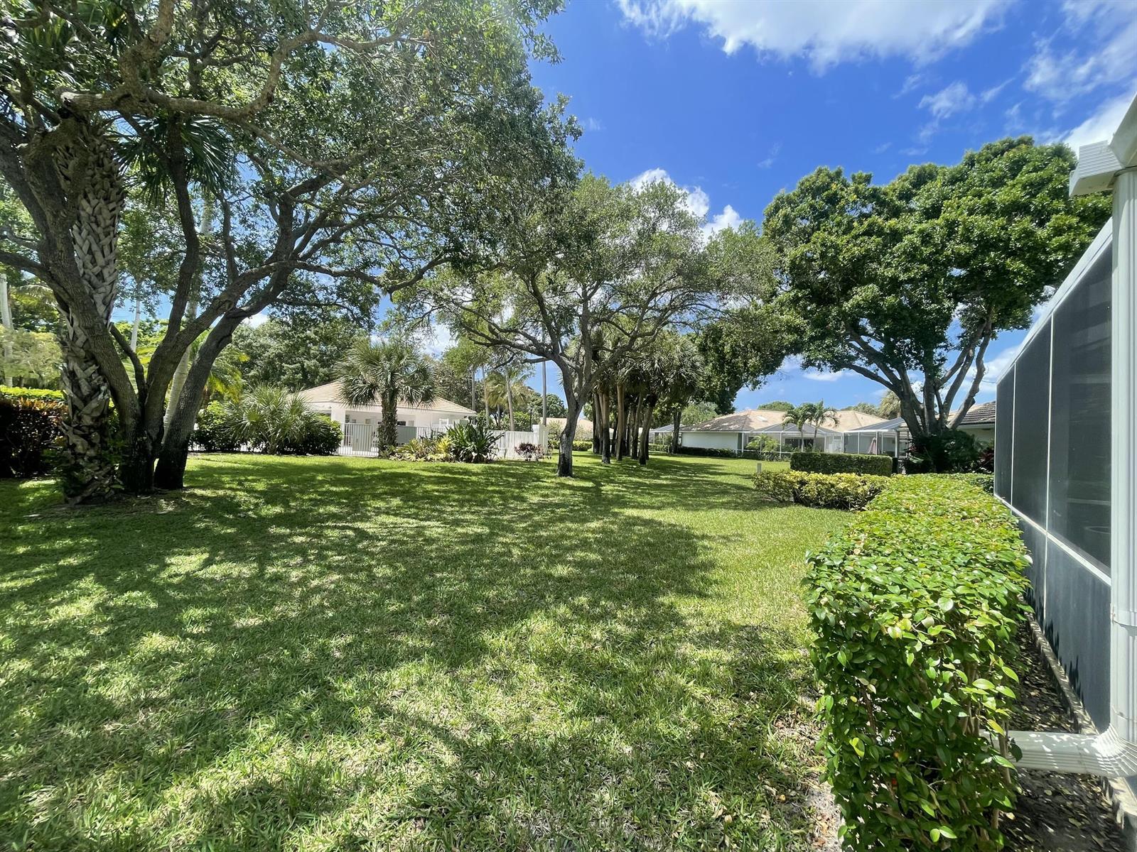 701 Silverleaf Oak Court, Palm Beach Gardens FL 33410 photo 3