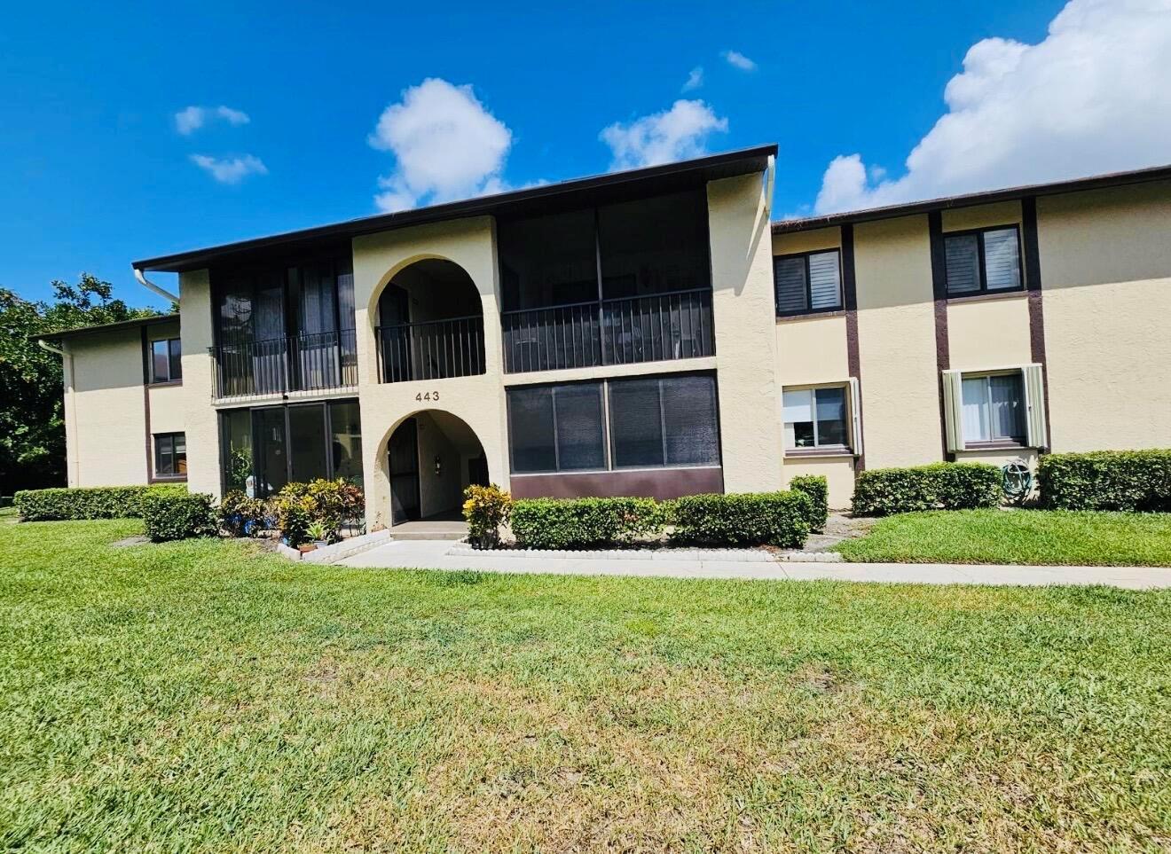 443 Pine Glen Lane # 2, FL 33463