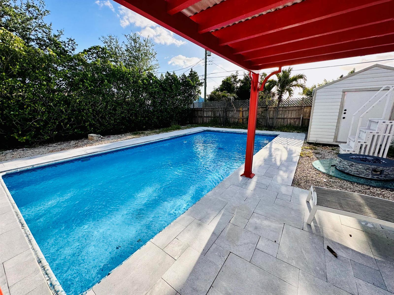 1118 N E Street, FL 33460