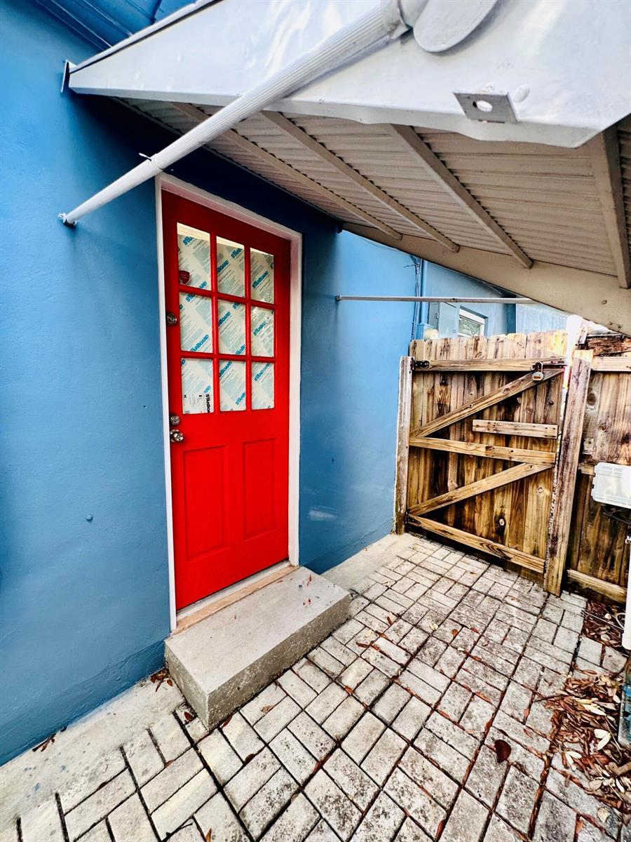 1118 N E Street, FL 33460 photo 4