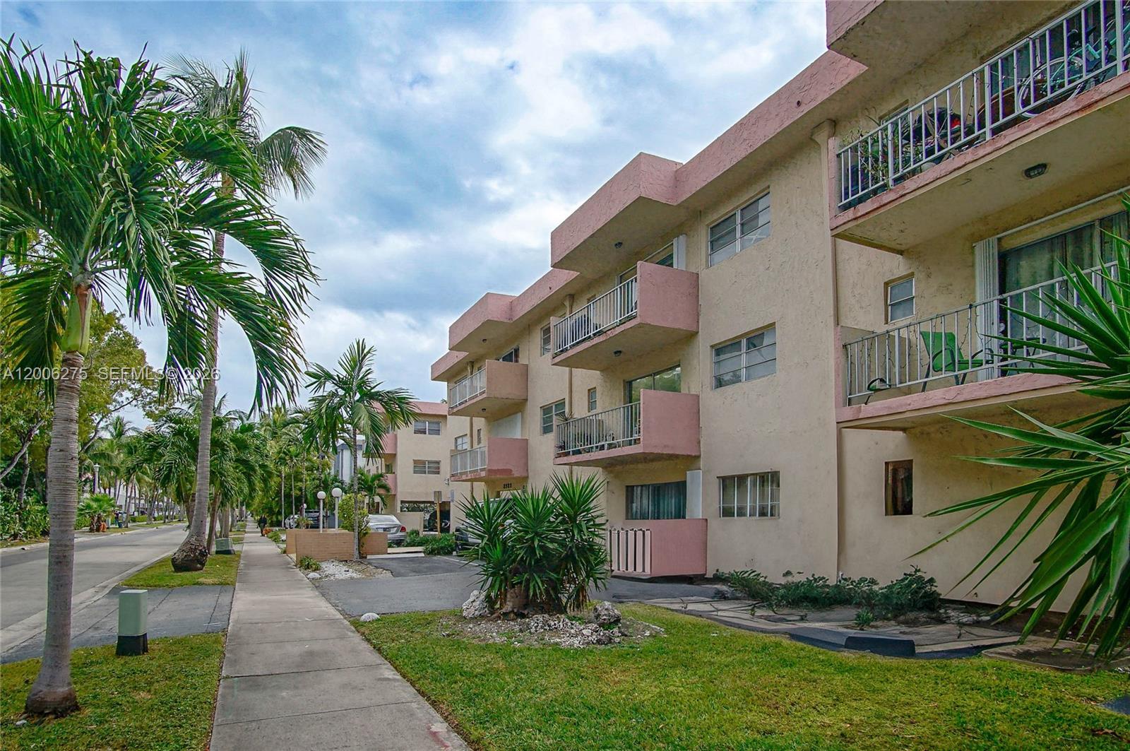 3522 NE 171st St # 308, North Miami Beach FL 33160 photo 2
