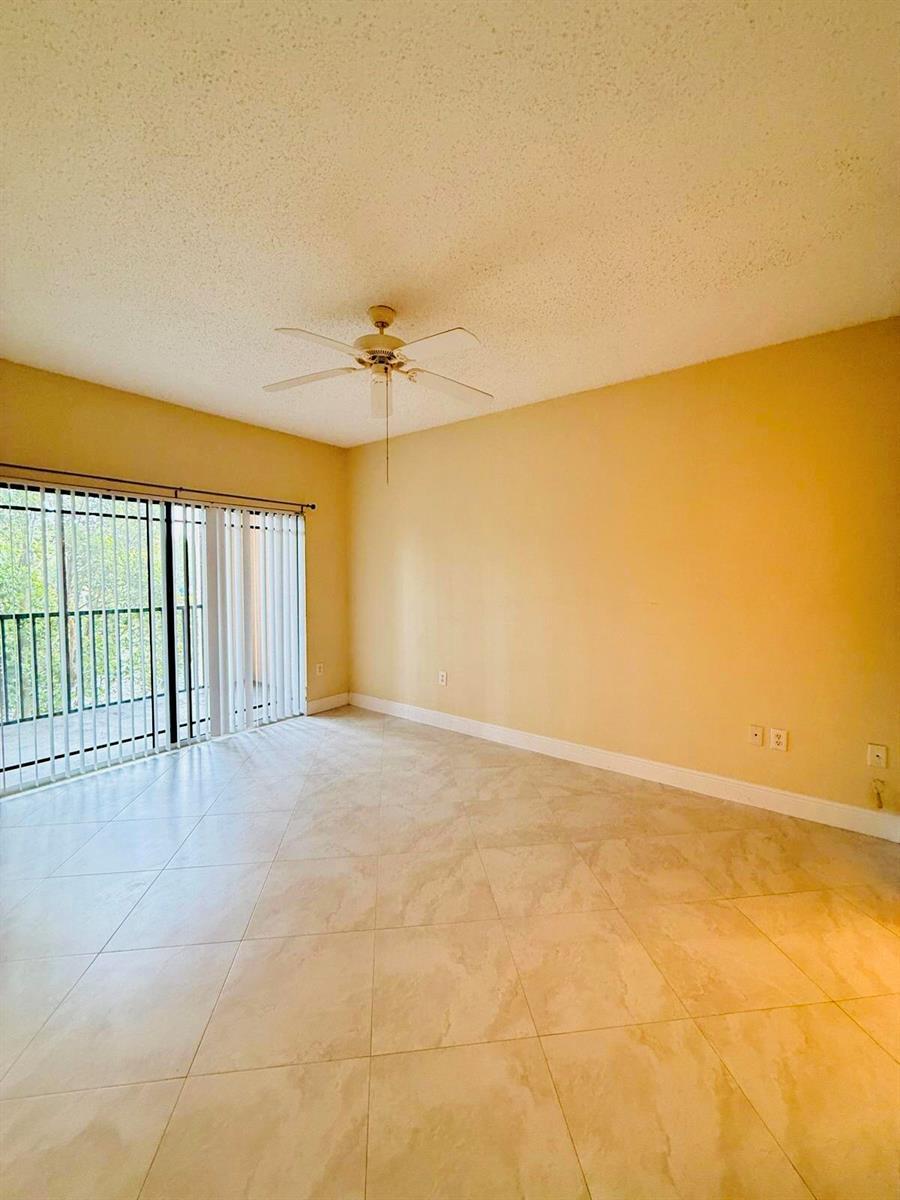 2917 Tuscany Court # 204, Palm Beach Gardens FL 33410