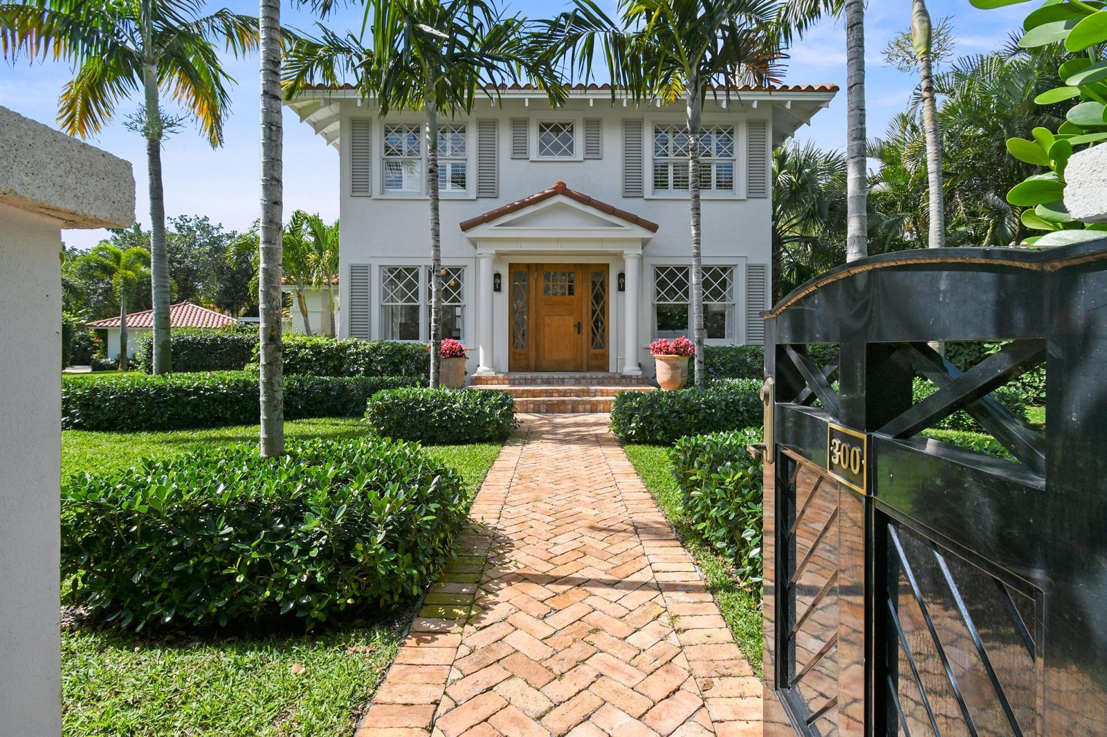300 Buckingham Road, West Palm Beach FL 33405 photo 2