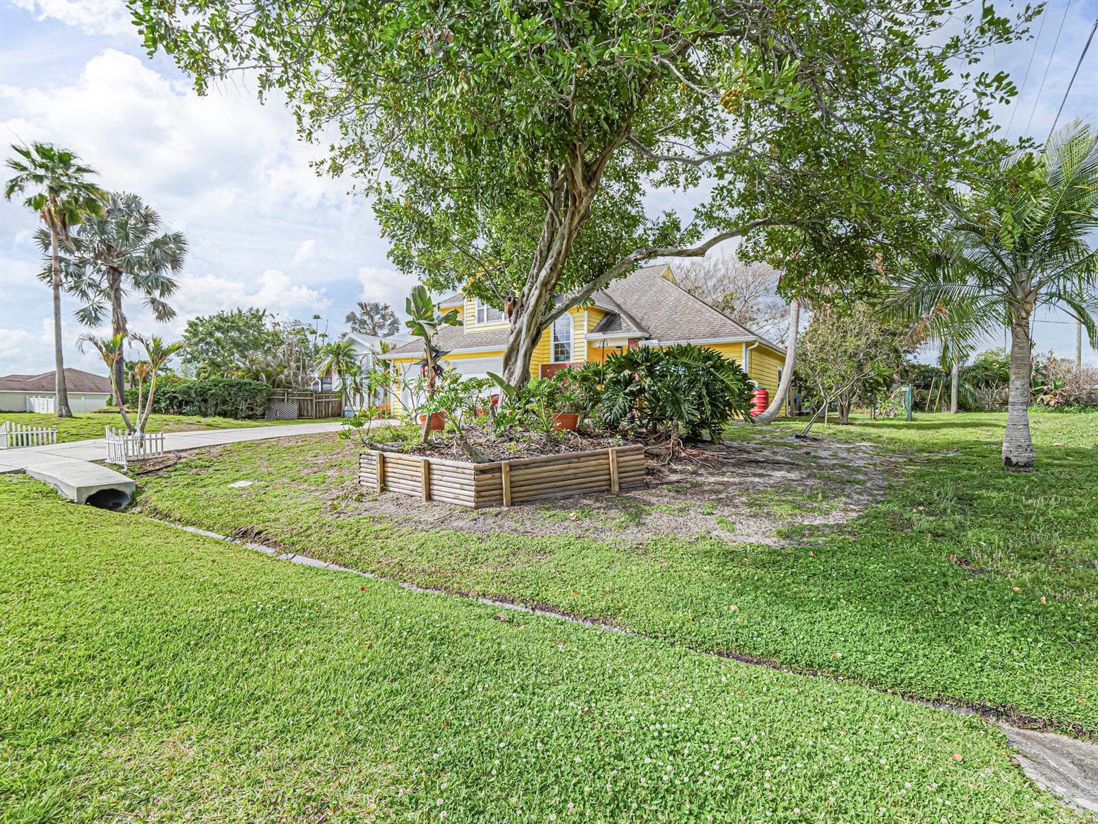 1226 SE Coral Reef Street, Port St. Lucie FL 34983 photo 4