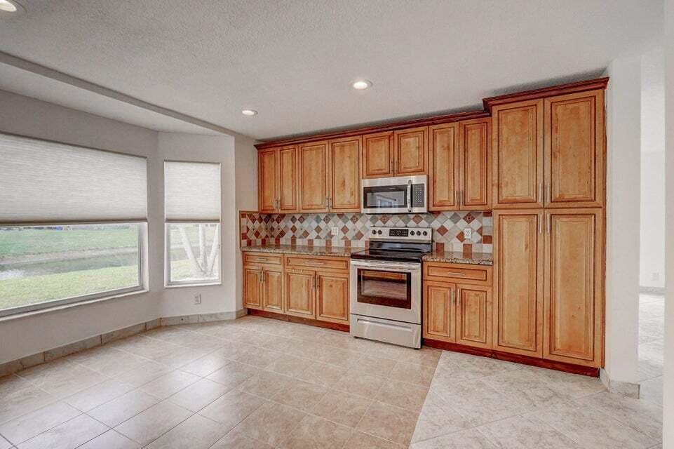 10758 Lake Jasmine Drive, Boca Raton FL 33498 photo 5